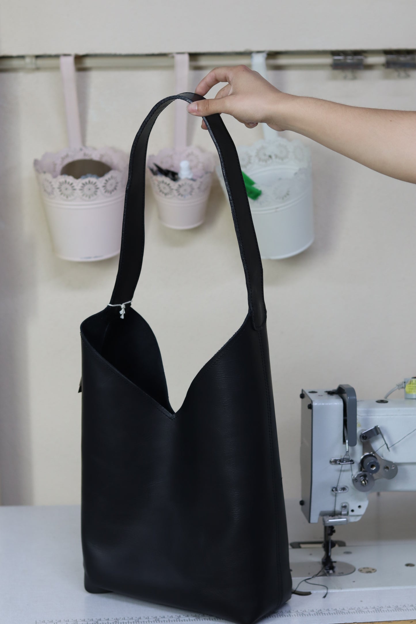 Patrón Digital Bolsa Hobo – Diseño Versátil y Atemporal